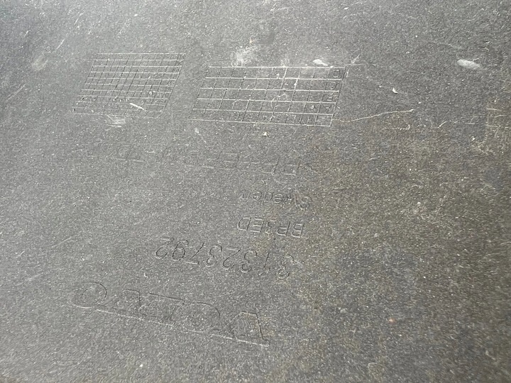 фото №16, Volvo v70 iii 12- бампер задній зад