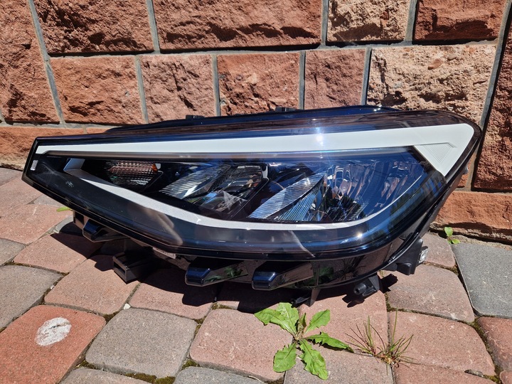 фото №9, Лампа права lub ліва комплектна led vw id4 11b941006