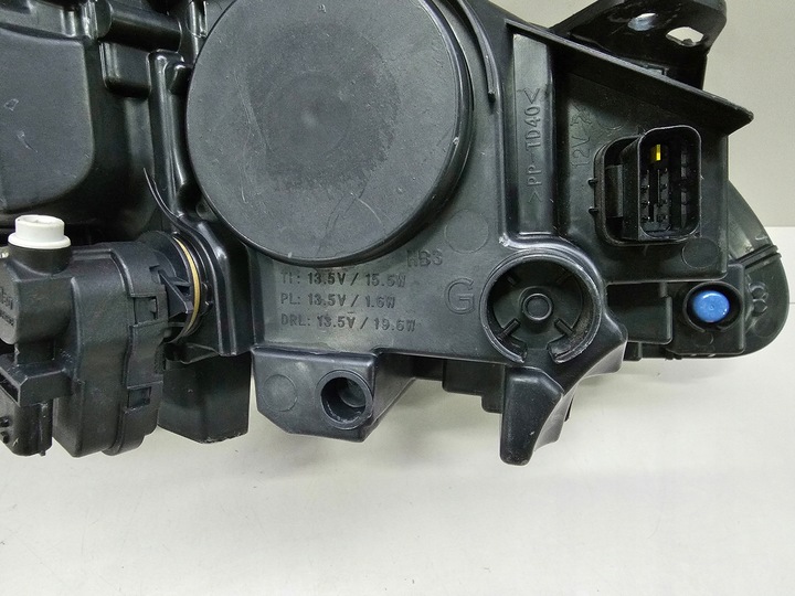 фото №12, Лампа перед передняя левая peugeot 3008 5008 1 i рестайлинг ксенон led европа