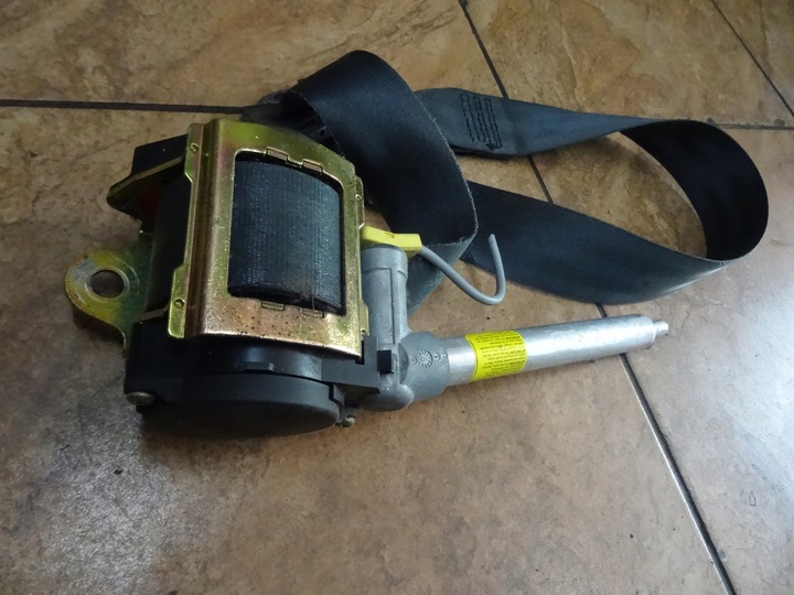 фото №5, Audi a4 b5 1.6b 98' pas безопасности натяжитель правые перед