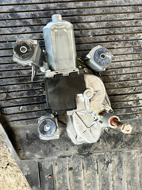 фото №1, Моторчик дворник зад avensis t25 хэтчбек