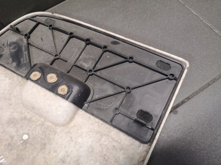 фото №12, Защита обшивка багажника правая vw touareg 7l6867038