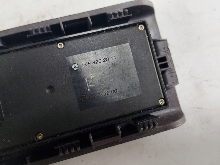 фото №7, Mercedes панель керування скло 1688202810 європа