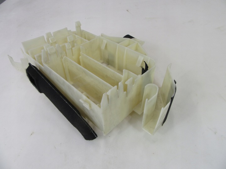 фото №12, Коробка блоків управління bmw e60 e61 e63 e64 європа