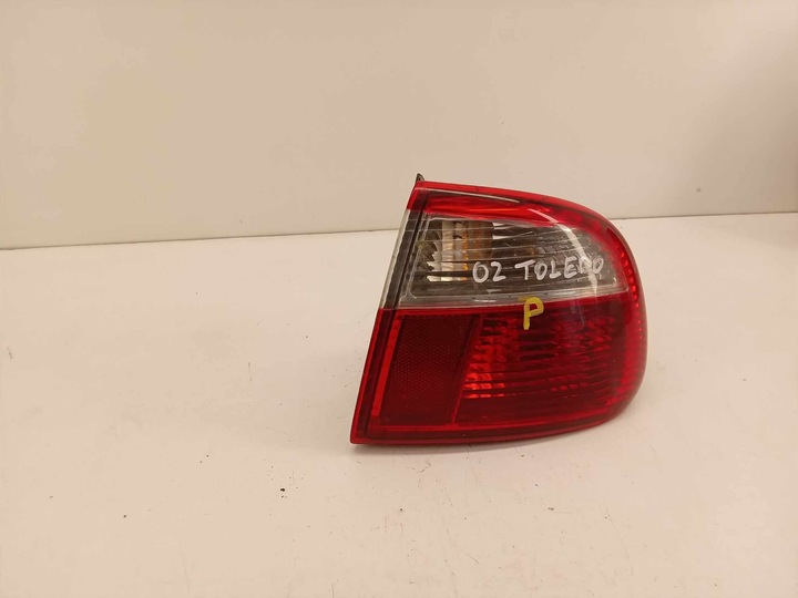 фото №3, Лампа правая задняя зад seat altea toledo ii 99-04