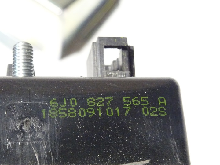 фото №8, Ручка емблема мікровимикач кришки зад seat ibiza v 5 6f0 2017-2024 6j0827565a