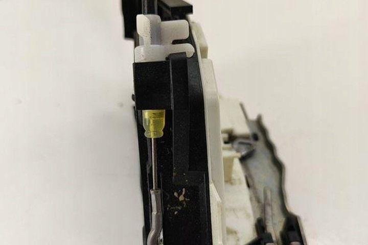 фото №8, Замок лівих передніх двері vw 5k1837015e 1.97l дизель 2014