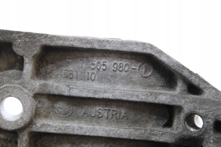 фото №5, Кронштейн  компресора bmw e46 e87 2.0i n42 n43 7505980
