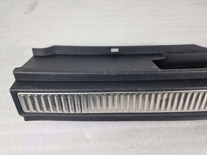фото №2, Skoda superb iii 3 универсал защита ремня зад 3v9863459