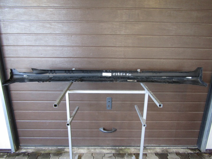 фото №10, Планка порогова права mercedes glc x 253 amg поріг