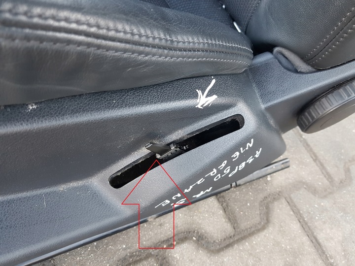 фото №11, Audi a3 8p s-line сиденья полукожа диван 5d sportback