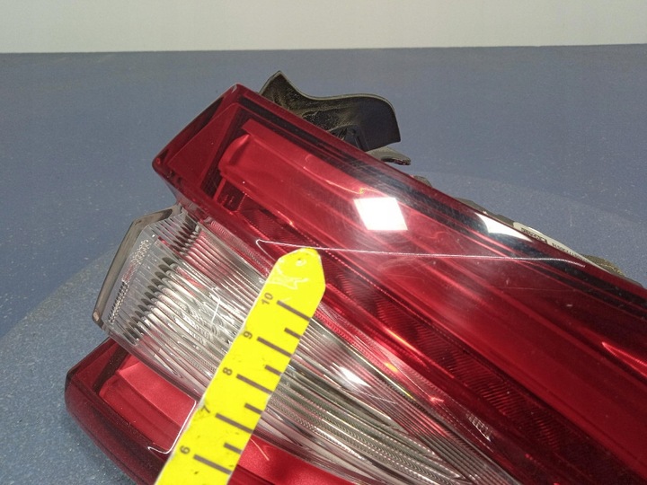 фото №8, Maserati levante лампа зад права зовнішня задня 20670203