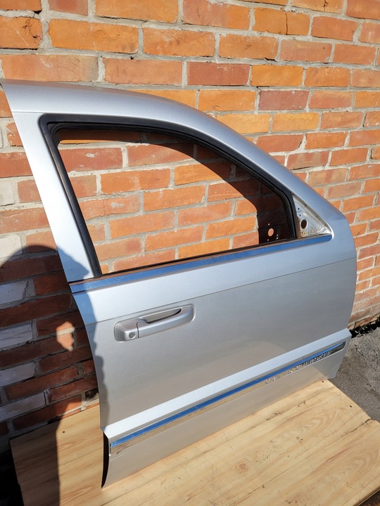 фото №3, Jeep grand cherokee wk 5-10 дверь правые перед