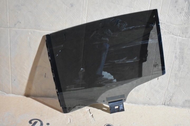 фото №1, Идеальная стекло двойная дверь задняя левая porsche panamera 971 17r. 1