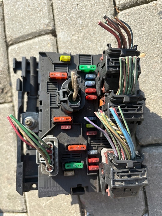 фото №4, Citroen c4 picasso 06- 1.6 hdi коробка запобіжників модуль bsm 9664055680