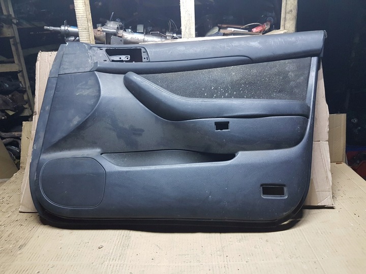 фото №1, Боковина оббивка двері перед права toyota avensis t25