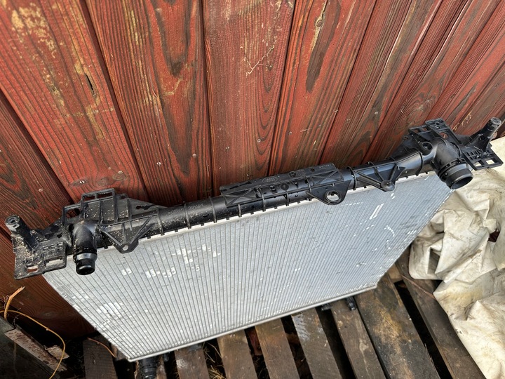 фото №9, Радіаторів land range rover lpla-19e839-bc