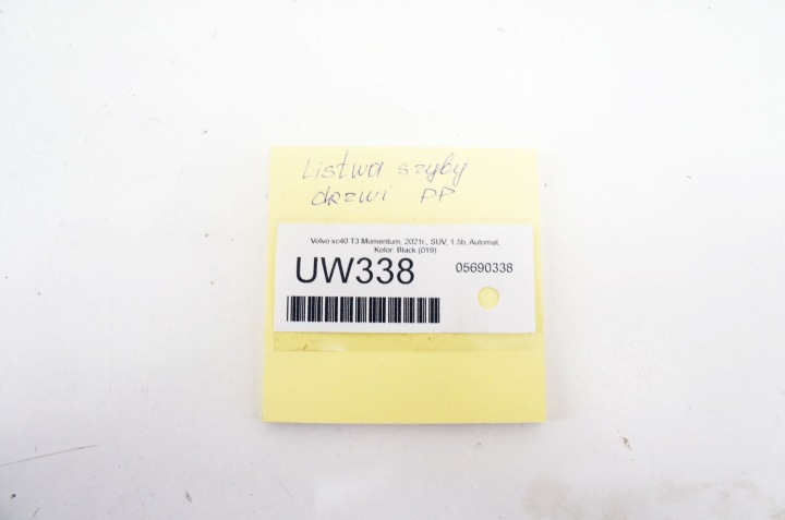 фото №7, Uw337+ volvo xc40 t3 молдинг стёкла дверь правая перед 31424365