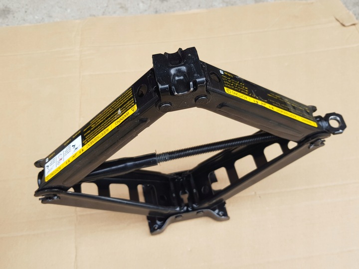 фото №11, Набір do зміни колеса / вкладка + домкрат + ключ / opel vectra c signum