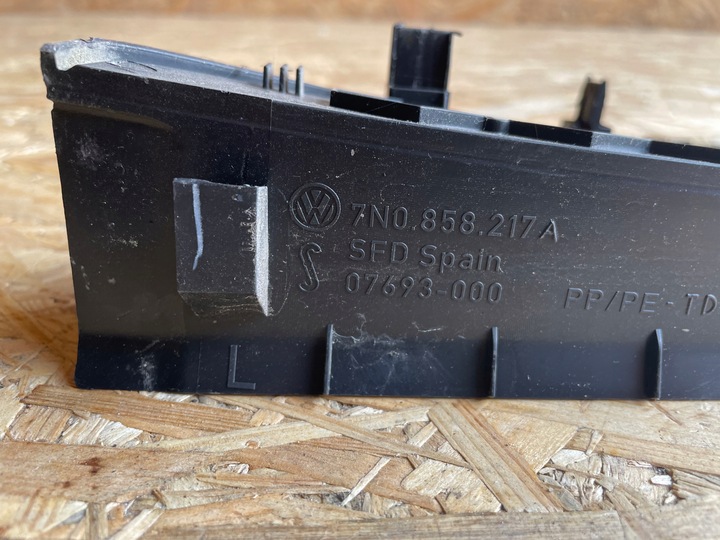 фото №7, Заглушки панели vw sharan 7n 7n0858217a 7n0858218a