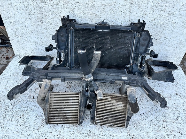 фото №1, Sq7 4m pas переднее комплектный интеркулер 4,0 tdi 4m0145803aa 4m0145804ar