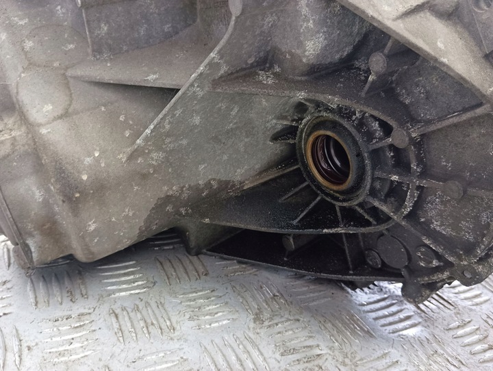 фото №7, Mini cooper countryman r60 2014 механическая 6-ступенчатая коробка передач коробки передач