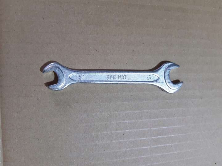 фото №14, Audi набор narzędziowy ремонтный ушко буксировочные отвертка клины kół