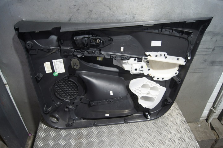 фото №11, Боковина двері лівий перед clio iv 8090184552r