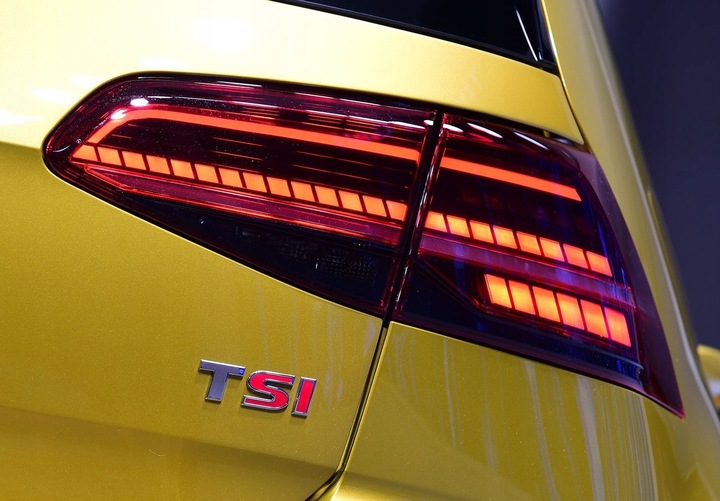 фото №9, Vw touareg cr7 света задние led монтаж