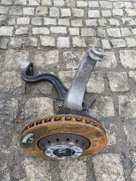 фото №1, Porsche panamera gts 970 левая поворотный кулак перед