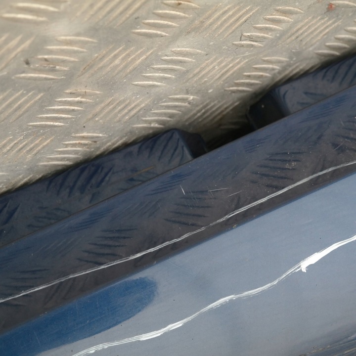 фото №12, Bmw оригинальный номер 51770033557 планка пороговая