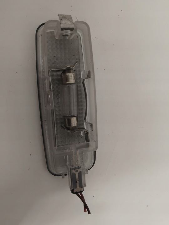 фото №9, Audi лампа освітлення кабіни 8l0947105a