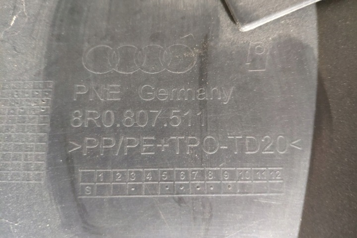 фото №8, Бампер задній audi q5 8r 8r0807385c 2.0l дизель 140kw 2015