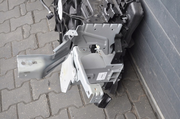 фото №8, Volvo xc40 b3 b4 b5 25r pas переднее комплект 32377472 32339436 32277558 |