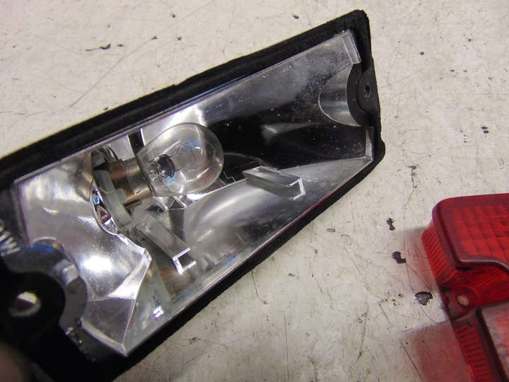 фото №12, Лампа w бампер лівий зад задня toyota celica 7 vii t23 99r-05r європа