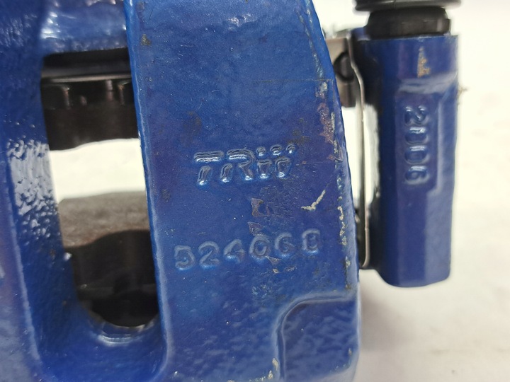 фото №11, Затискачі лівий i праві зад, гальмівні колодки м-пакет bmw 5 g30 g31 52406b 52407b