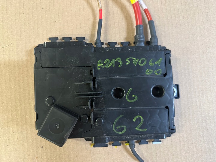 фото №1, W205 c220 коробка предохранителей a2135406100