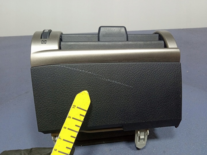 фото №13, Lexus is iii xe30 годинник ґрати повітропровід перед передні kpl 55670-53140