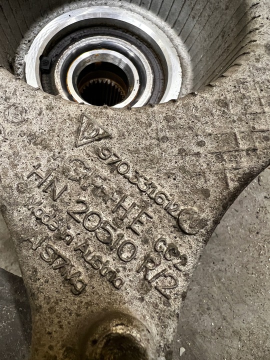 фото №7, Поворотный кулак ступица зад правый porsche panamera 970 i рестайлинг rwd 3.0 tdi v6