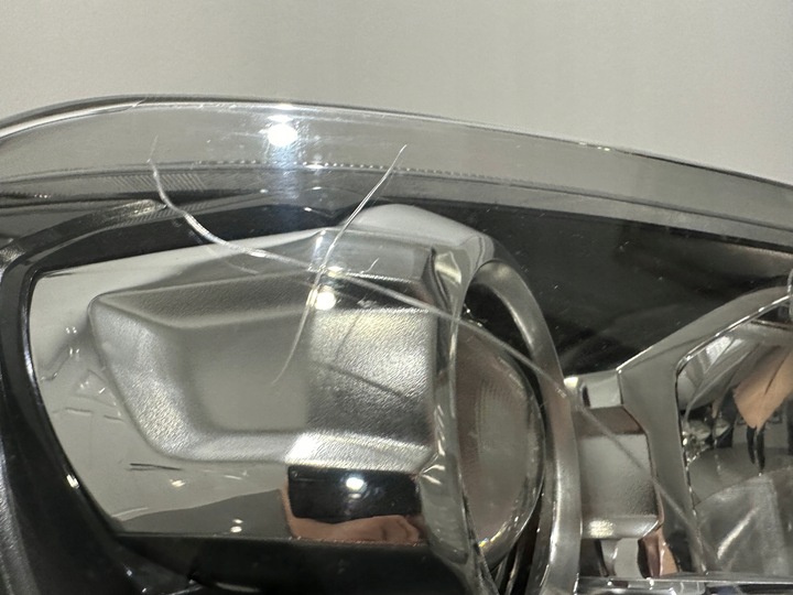 фото №12, Ford ranger лампа права звичайна лінза європа