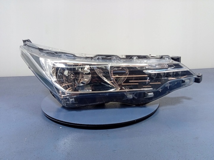 фото №1, Toyota оригинальный номер 81110-02l50-00