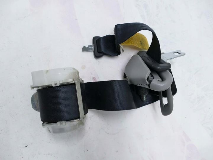 фото №1, Toyota yaris ii 3d pas безпеки праві зад 3d