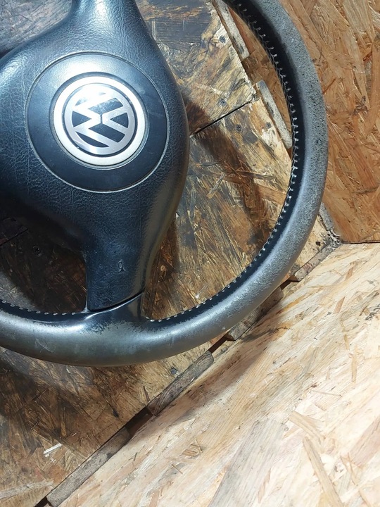фото №10, Руль трёхспицевый кожа vw passat b5 golf iv 1j0419091ae