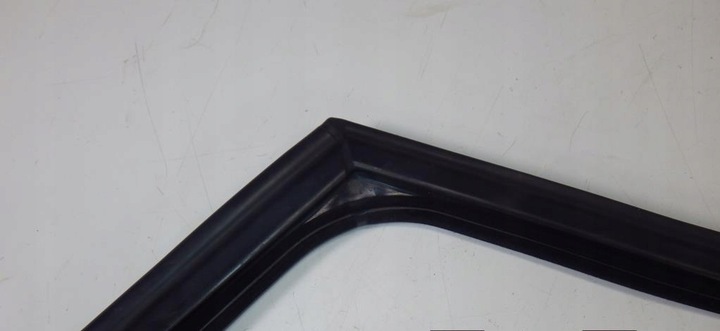 фото №7, Прокладка стёкла правый зад 4f9839440n audi a6 c6 s6