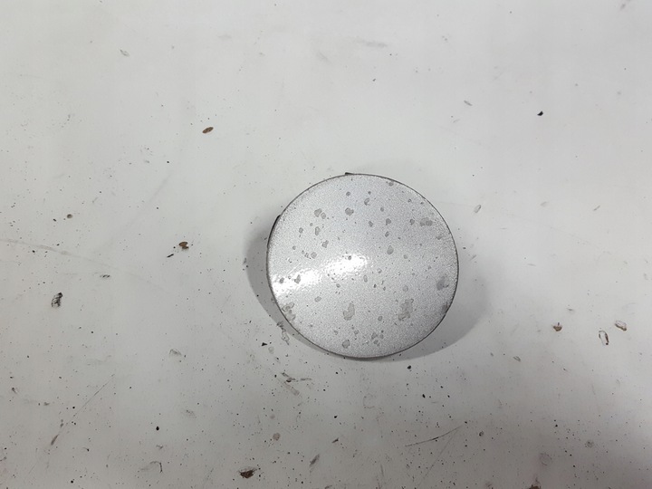 фото №1, Toyota auris i 06-09r заглушка бампера перед 1c0