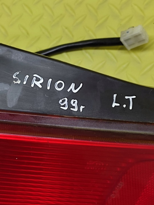 фото №7, Daihatsu sirion i лампа левый зад