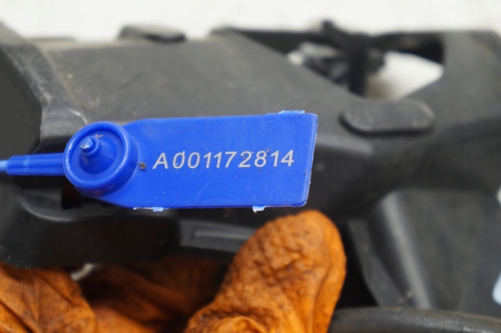 фото №6, Помпа насадка распылитель лампы правое перед 31294407 30763420 volvo xc60 i