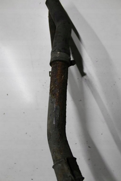 фото №2, Toyota yaris i 02 ts 1.5 труба заливання пального