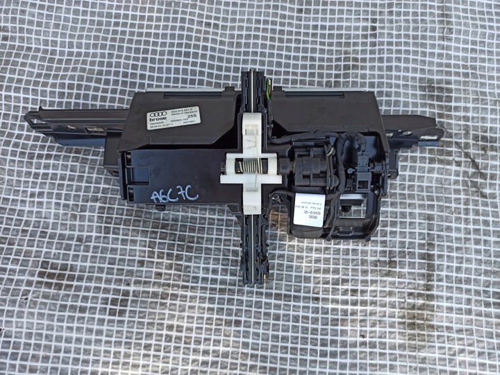 фото №1, Audi a6 c7 4g0 дисплей mmi навигации радио 4g2919601c uk