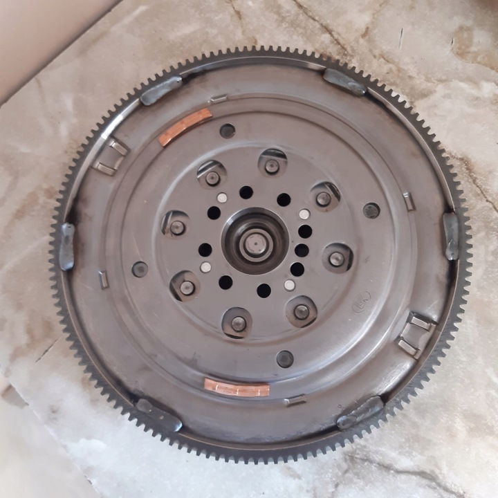 фото №15, Колесо двухмассовый mercedes e-kasa w212 220cdi 250cdi